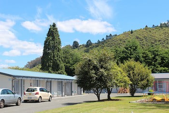Fairy Springs Motel