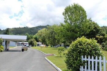 Fairy Springs Motel