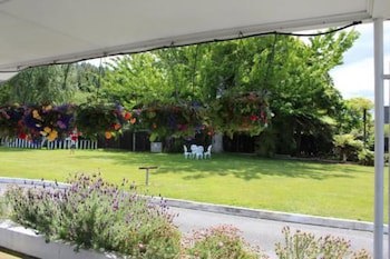 Fairy Springs Motel