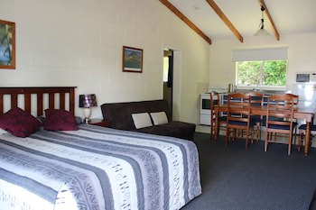 Fairy Springs Motel