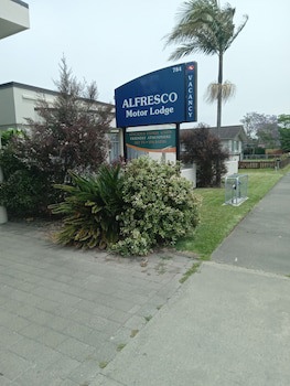 Alfresco Motor Lodge