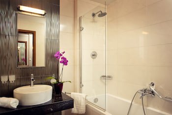 Hotel Ambassador