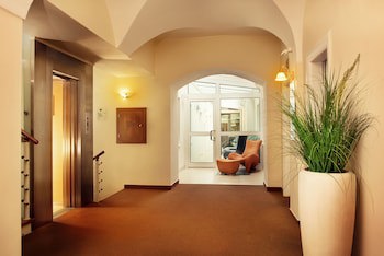 Hotel Ambassador