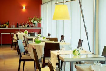 Reds Redaelli Hotel galeri fotoğrafı