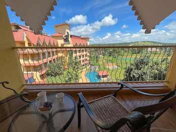 Acron Candolim Regina