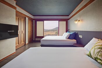 Kolon Hotel