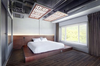 Kolon Hotel