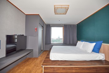 Kolon Hotel