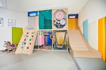 Kolon Hotel