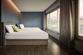 Kolon Hotel