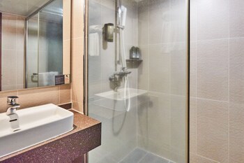 Kolon Hotel