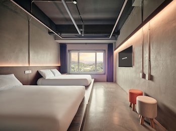 Kolon Hotel