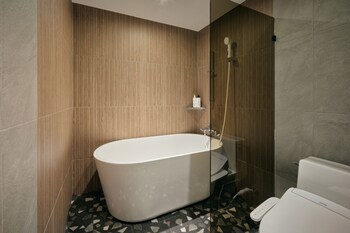 Kolon Hotel