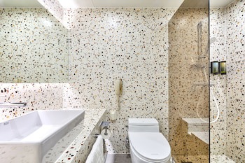 Kolon Hotel