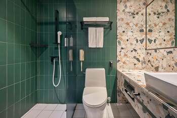 Kolon Hotel