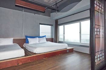 Kolon Hotel