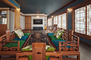 Kolon Hotel