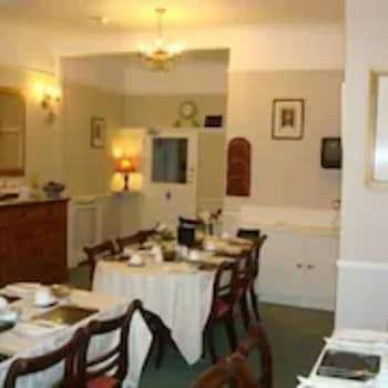 Hunters Lodge
