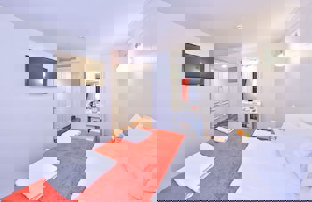 Senatus Hotel - Special Class