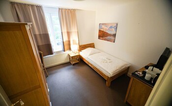 Hotel Waldhalle fotoğrafı