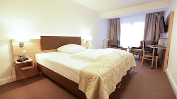 Hotel Waldhalle fotoğrafı