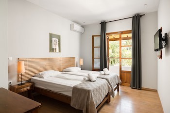 Folies Corfu Hotel Apartments