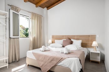Folies Corfu Hotel Apartments