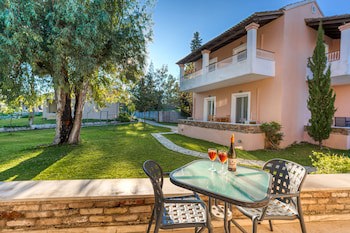 Folies Corfu Hotel Apartments