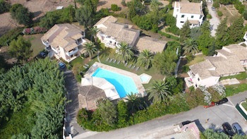 Folies Corfu Hotel Apartments