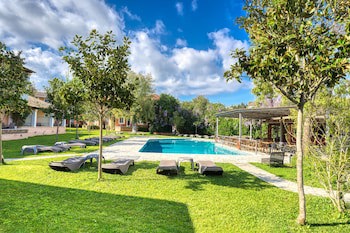 Folies Corfu Hotel Apartments