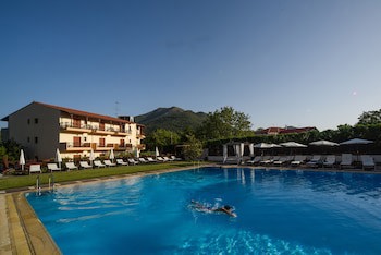 Mont Helmos Hotel