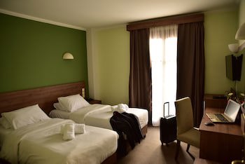 Mont Helmos Hotel