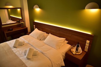 Mont Helmos Hotel