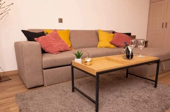 Mont Helmos Hotel