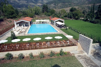 Mont Helmos Hotel