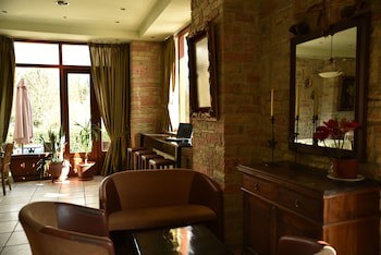 Mont Helmos Hotel