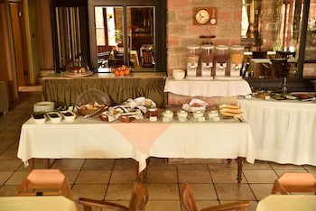 Mont Helmos Hotel