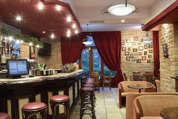 Mont Helmos Hotel