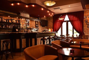 Mont Helmos Hotel