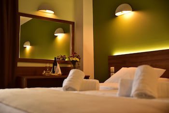 Mont Helmos Hotel