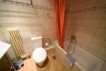 Mont Helmos Hotel