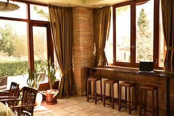 Mont Helmos Hotel