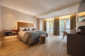 MAXIMILIAN MUNICH Apartments & Hotel