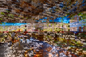 Cesmeli Konak Garden