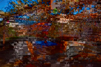 Cesmeli Konak Garden