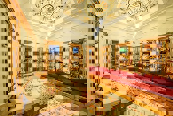 Cesmeli Konak Garden