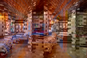 Cesmeli Konak Garden