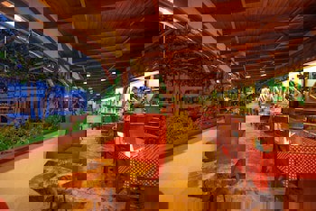 Cesmeli Konak Garden