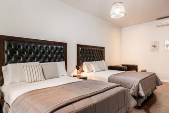 5411 Soho Hotel Boutique