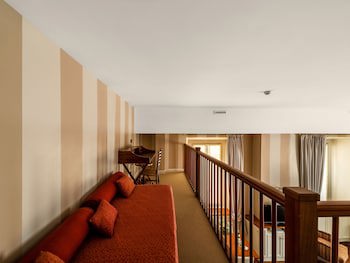 Numa Milan Camperio galeri fotoğrafı